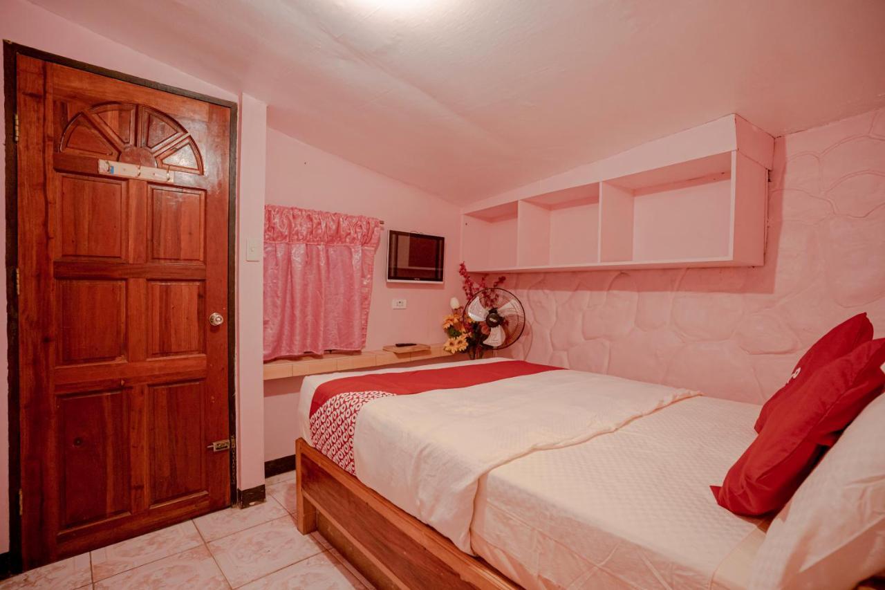 Oyo 760 Tiptop Vacation Homes Baguio City Exterior photo