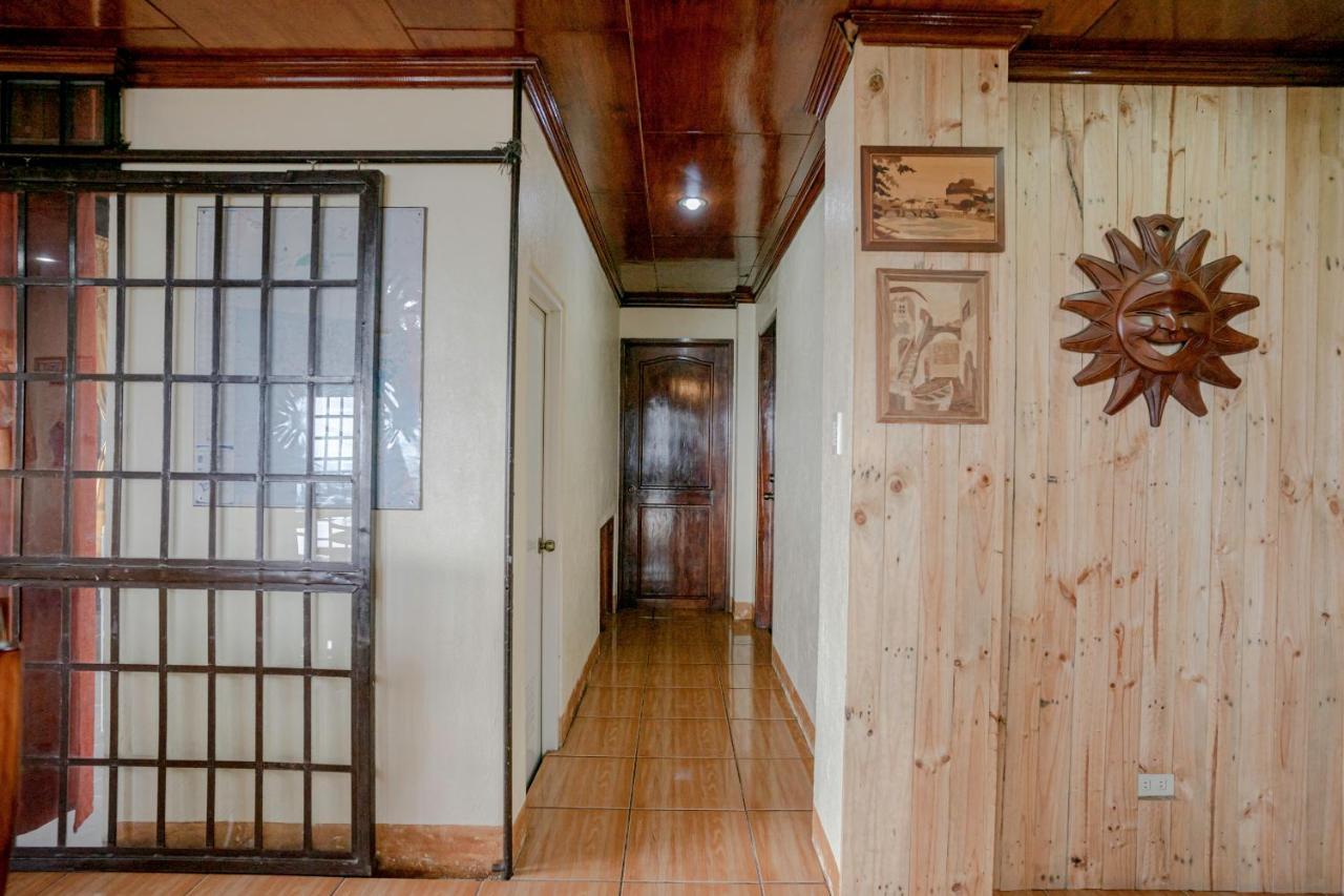 Oyo 760 Tiptop Vacation Homes Baguio City Exterior photo